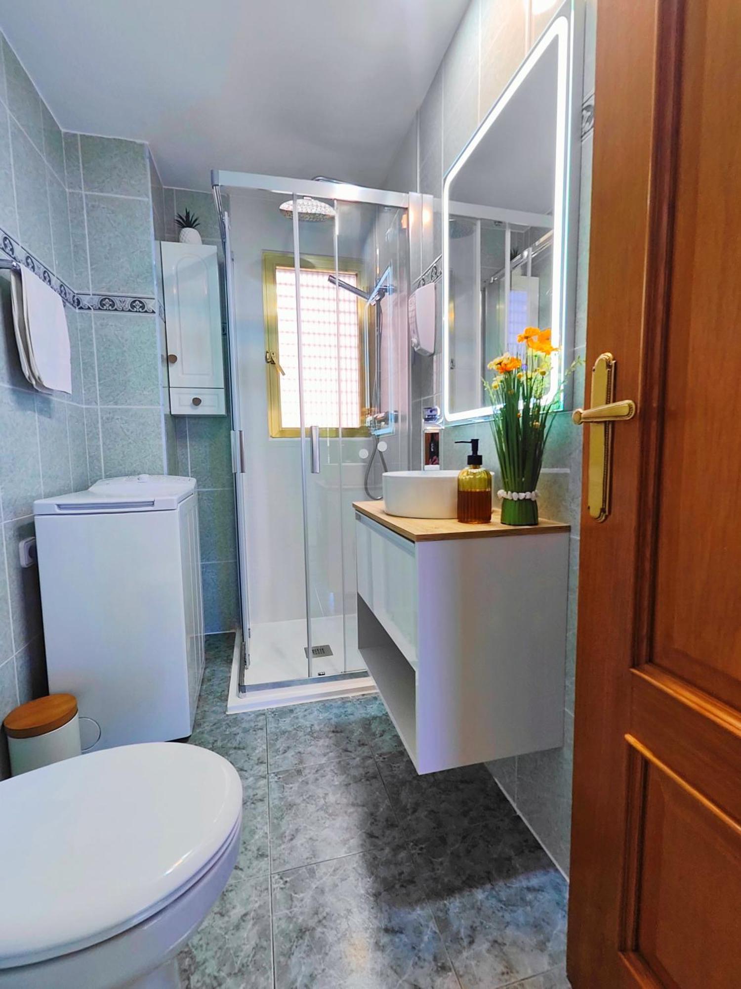 Acuarium Lux Apartment Benidorm Phòng bức ảnh